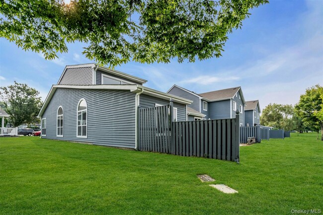 Building Photo - 745 Spring Lake Dr