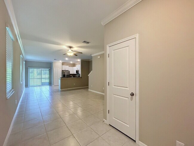 Building Photo - 23213 Willow Glen Way