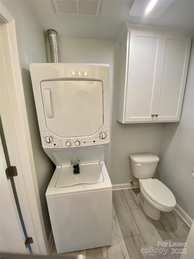 Building Photo - 113 Forest Dr