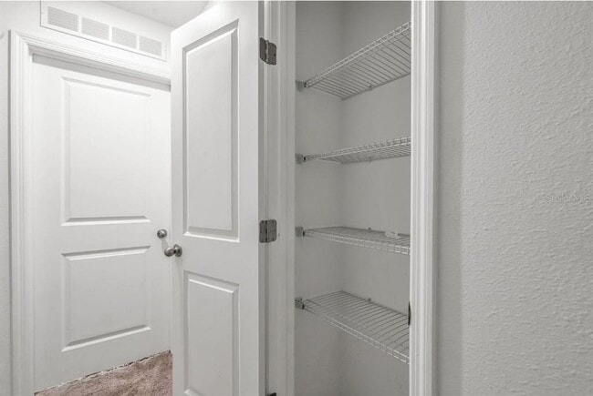 Building Photo - 1124 Merrill St