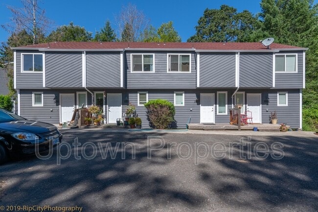 Building Photo - 3371 SW Garden View Ave