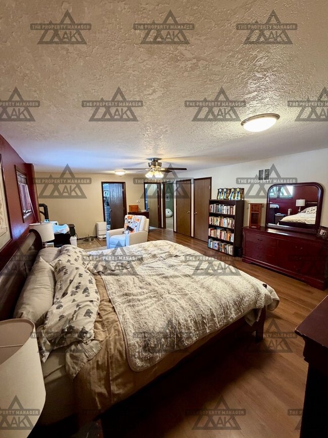 Building Photo - Spacious North Pole Home | 3 Bed, 2 Bath | Fenced Yard + Pet Friendly