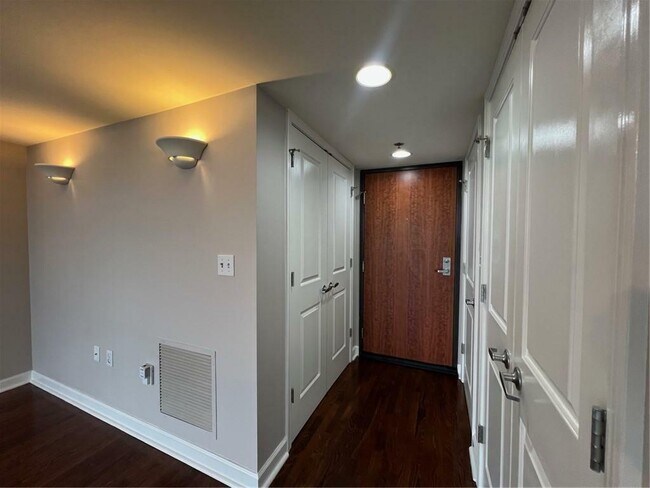 Building Photo - 600 Admiral Blvd