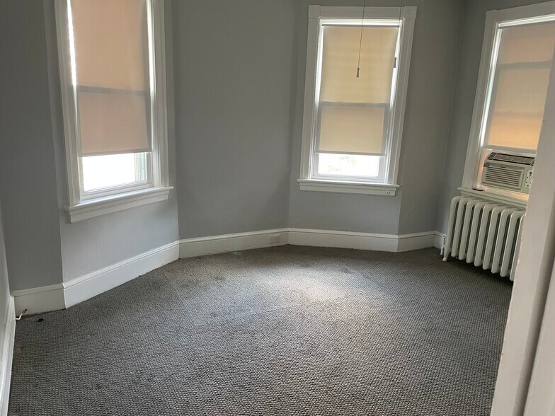 Dining Room - 410 4th Ave