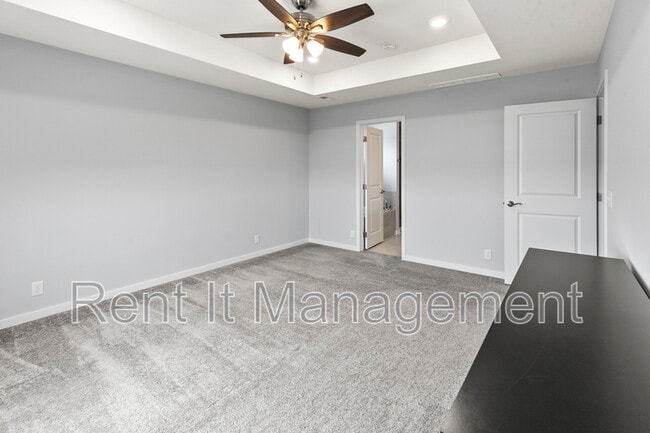 Building Photo - 18765 Larimore St