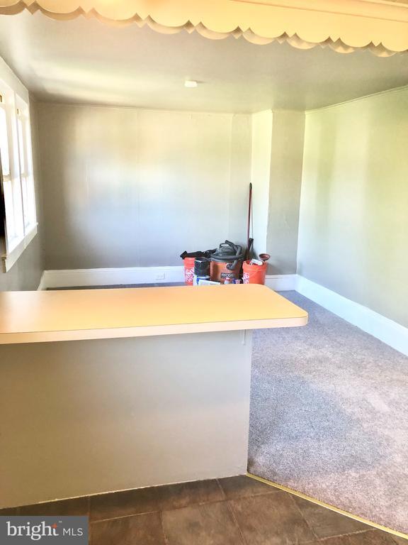 Building Photo - 4001 Center Ave