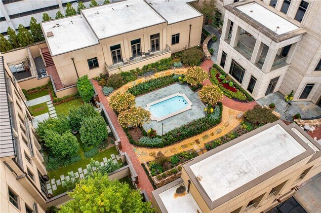 Building Photo - 3376 Peachtree Rd NE