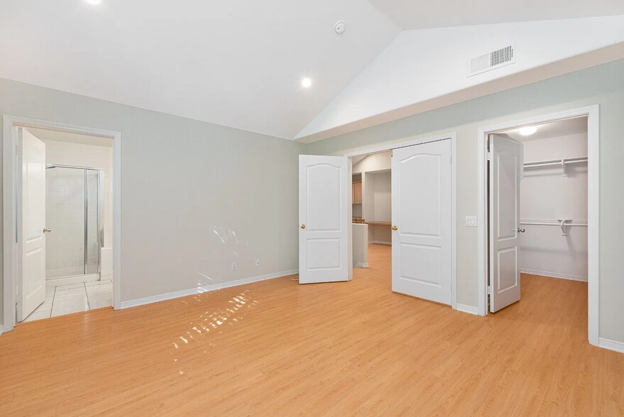 Building Photo - 17333 San Jose St