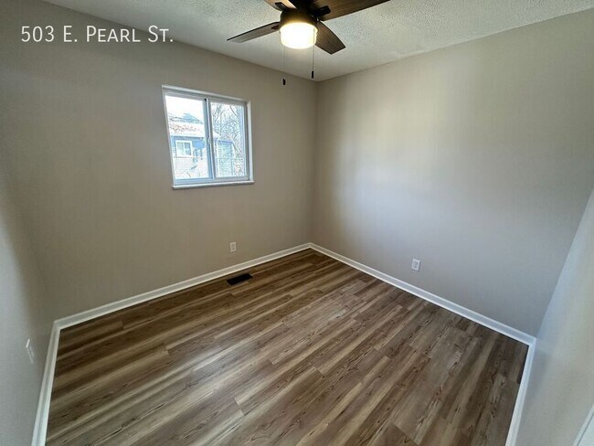 Building Photo - 503 E Pearl St
