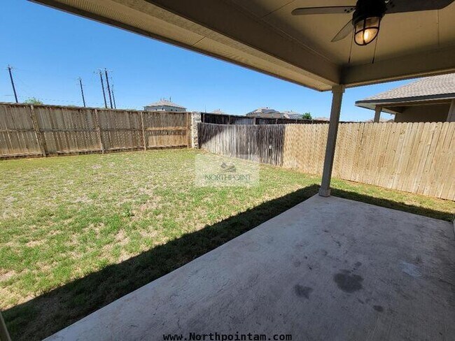 Building Photo - Charming 4 beds 2.5 baths in San Antonio