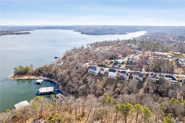 Building Photo - 38 Riviera Dr