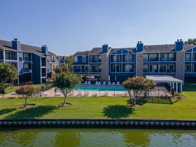 Building Photo - 18515 Egret Bay Blvd