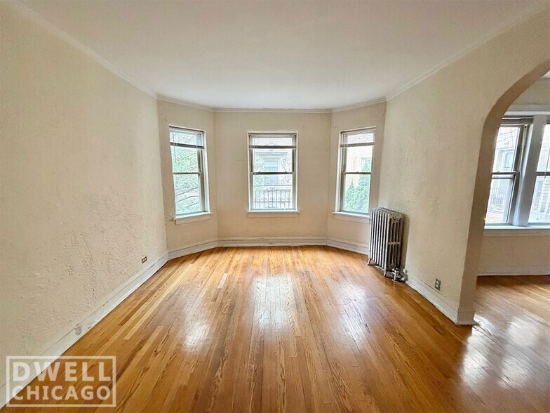 Building Photo - 1430 W Farwell Ave
