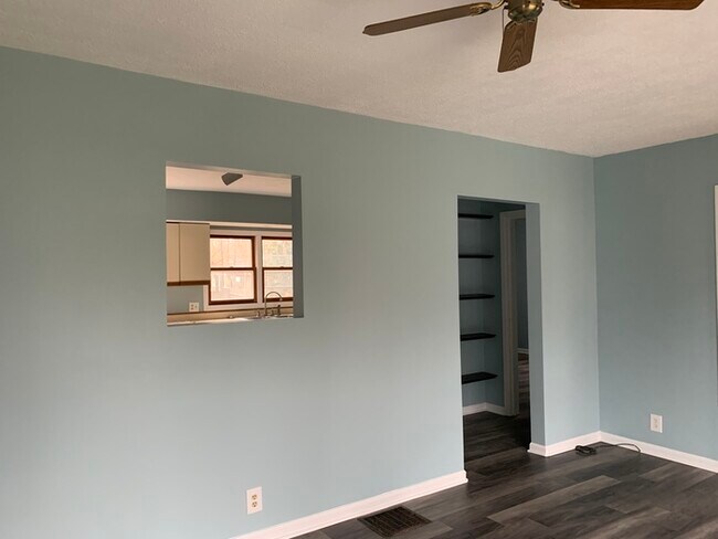 Building Photo - Great Home in South Broad Ripple!