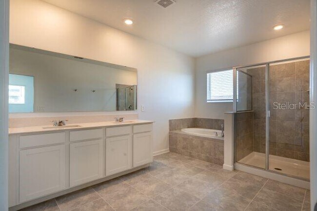 Building Photo - 307 Nine Iron Dr