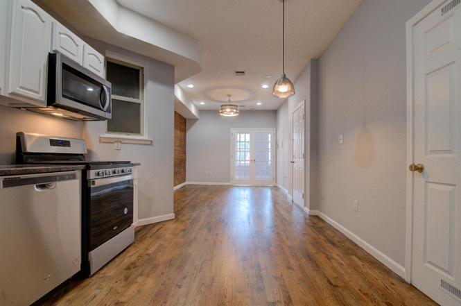 Building Photo - 285 Bergen Ave