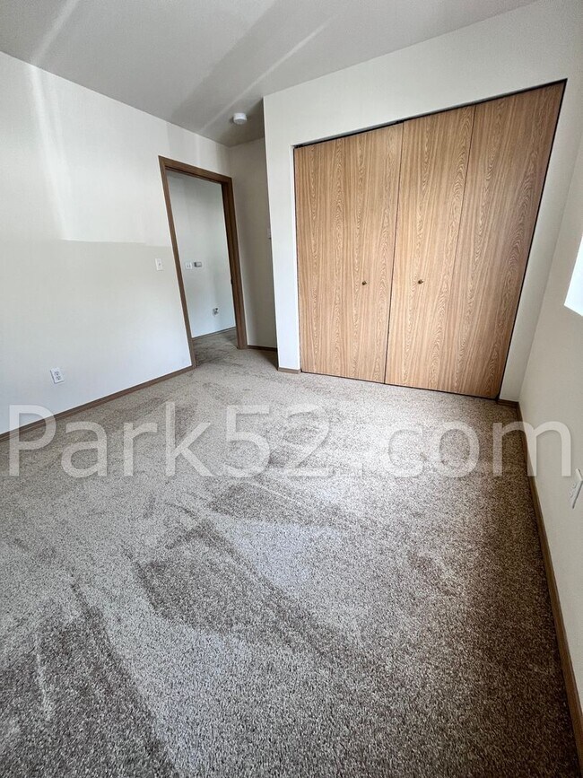 Building Photo - 2 Bedroom 2 Bathroom Ground Floor Condo