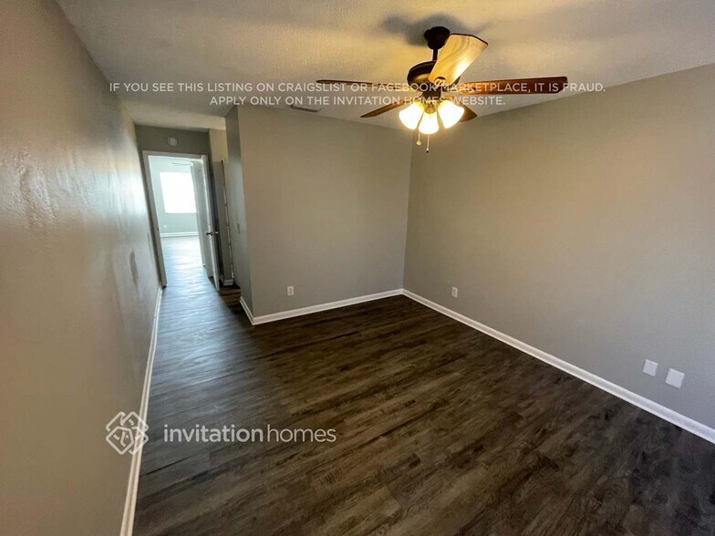 Building Photo - 7813 Chaperon Ct