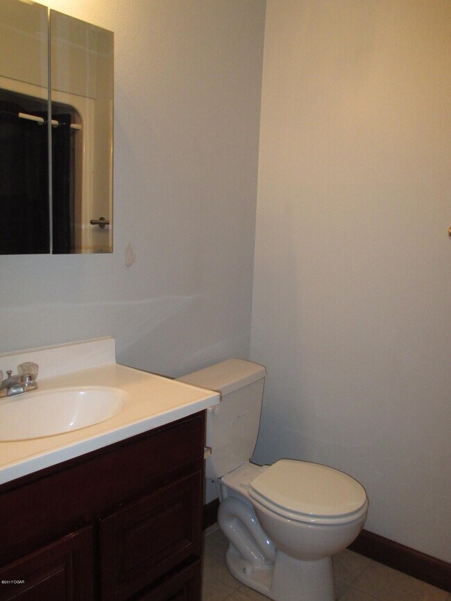 Building Photo - 2901 S Jackson Ave