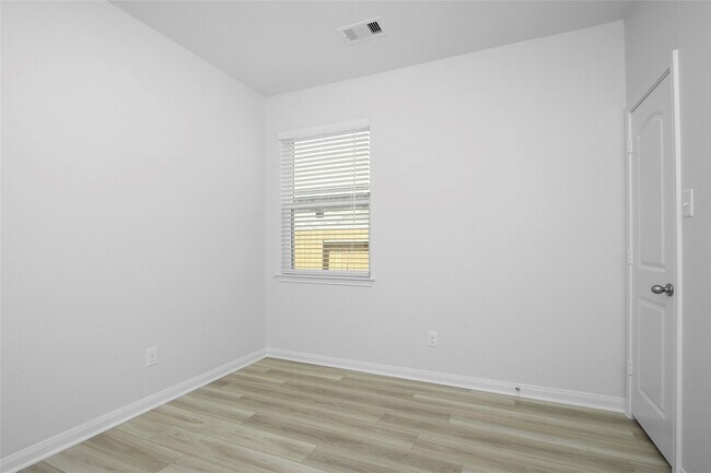 Building Photo - 416 Lone Rider Dr