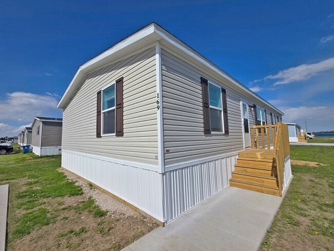 Building Photo - 781 W Walcott Rd