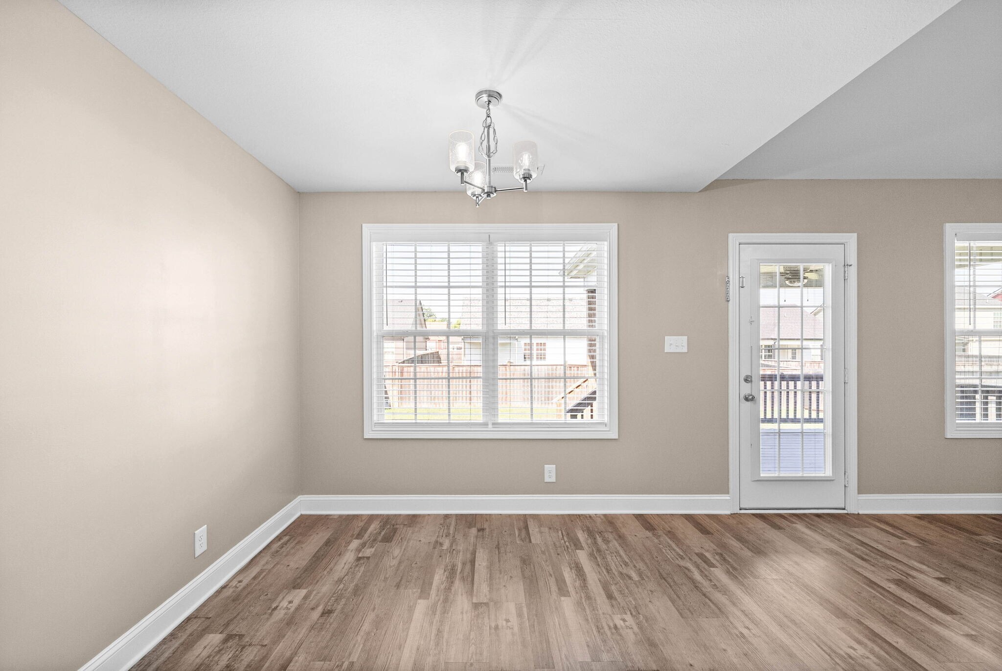 Building Photo - 1057 Dublin Dr