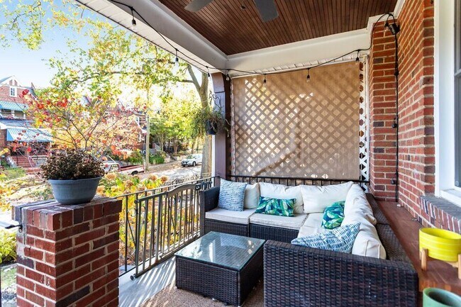 Building Photo - 5012 3rd St NW