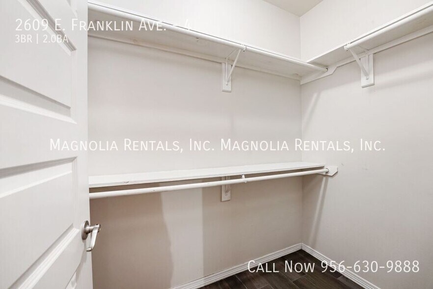 Building Photo - 2609 E Franklin Ave