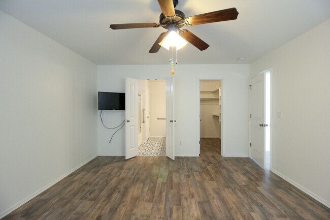 Building Photo - Complete Remodel In Bixby!