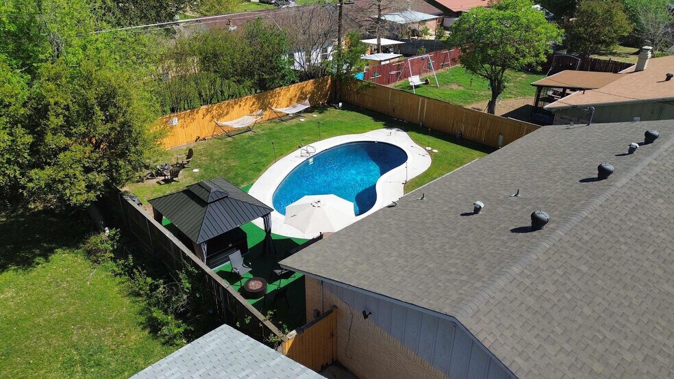 Building Photo - 2017 Meadow Lark