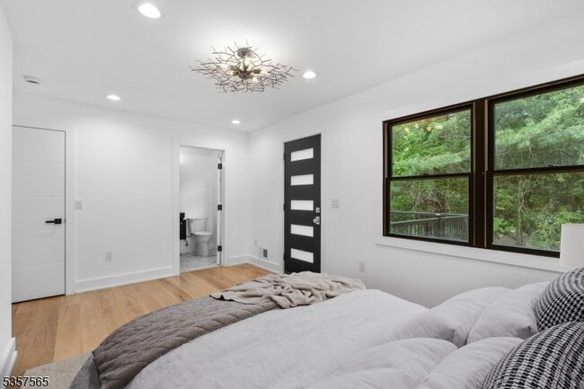 Building Photo - 148 Great Hills Rd