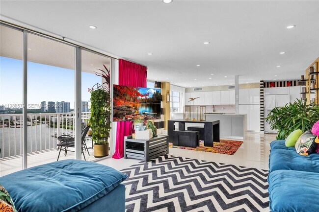 Building Photo - 2801 NE 183rd St