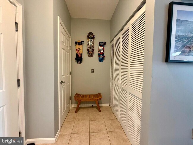 Building Photo - 2321 25th St S