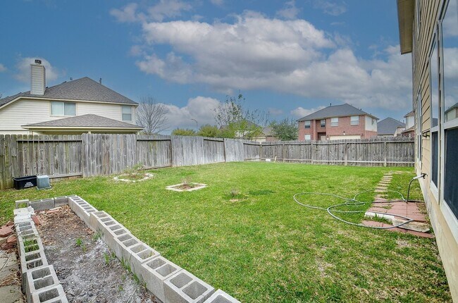 Building Photo - 3119 Balch Springs Ln