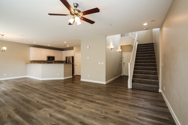 Building Photo - 6213 Rimfire Rock Ct