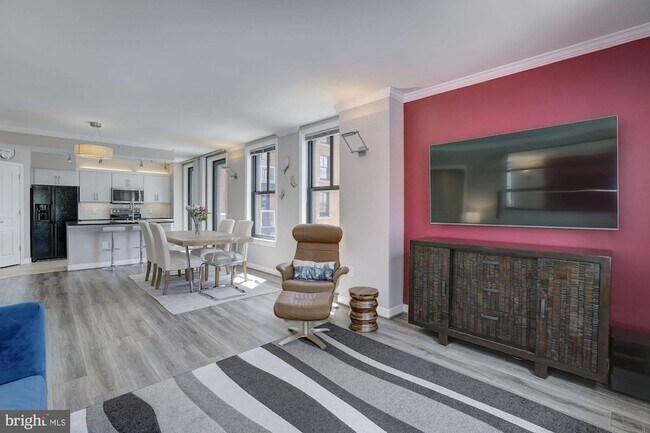 Building Photo - 616 E Street NW Unit 718