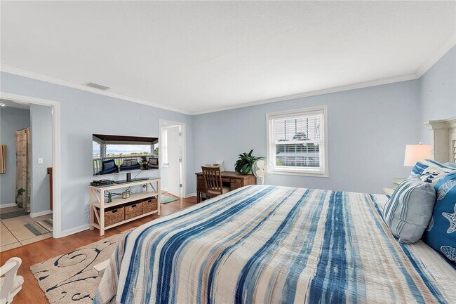 Building Photo - 237 Sea Horse Dr SE