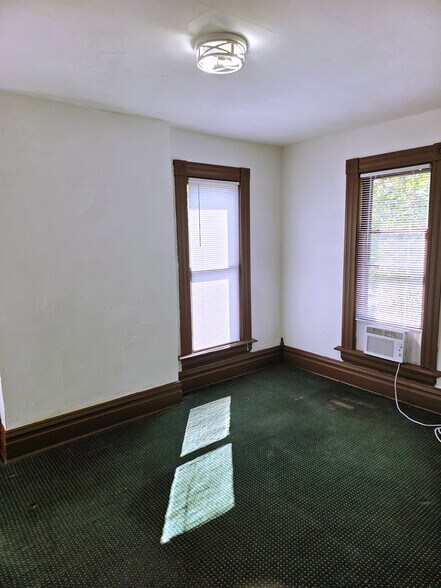 1st Bedroom - 45 1/2 E Duncan St