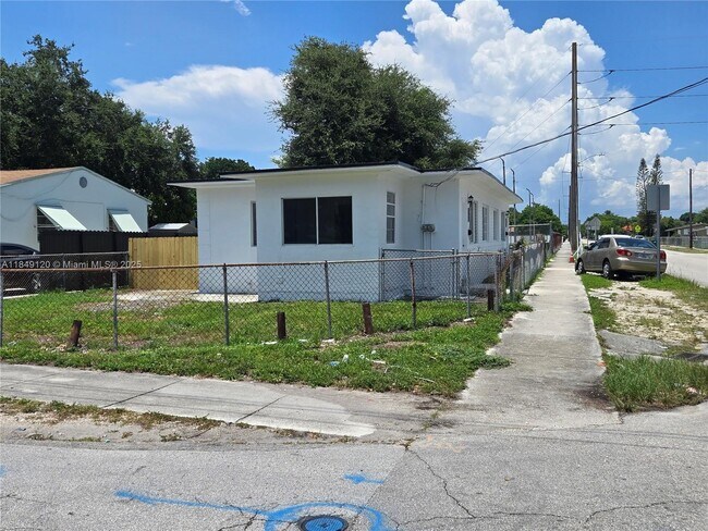 Building Photo - 8200 NW 23rd Ave