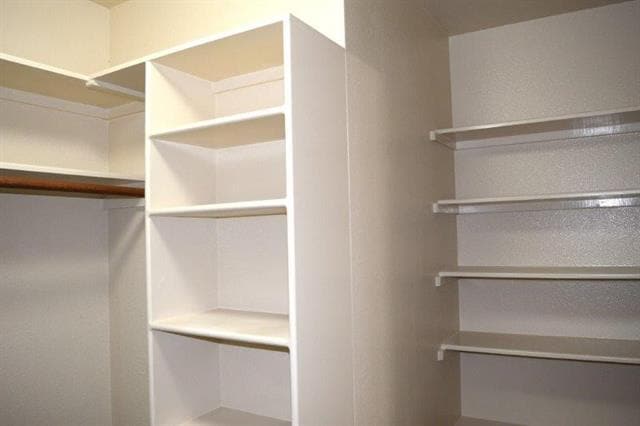 Building Photo - 1519 Misty Meadow Dr