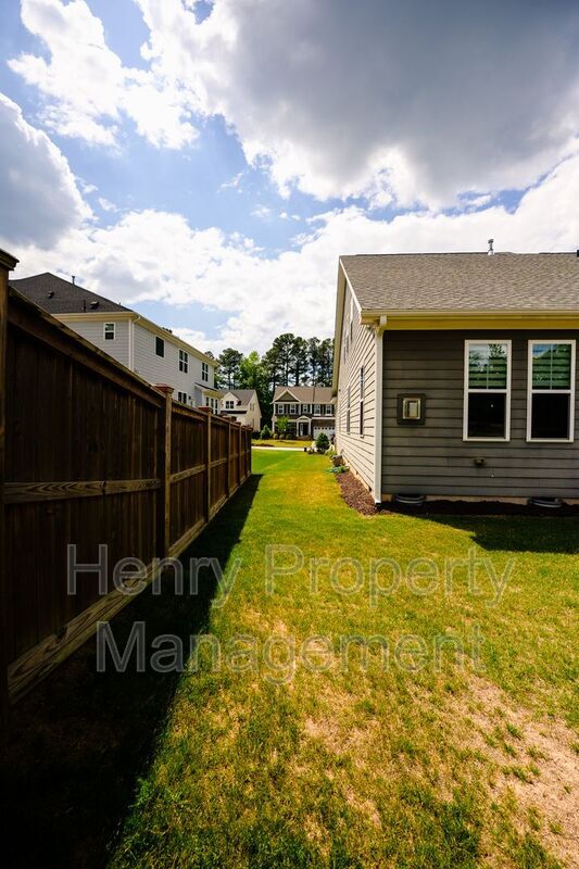 Building Photo - 1017 Blackpool Ct