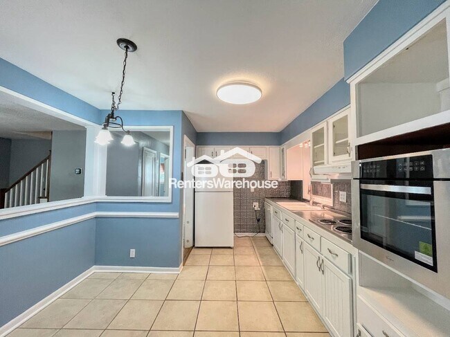 Building Photo - 1341 Boxwood Cir