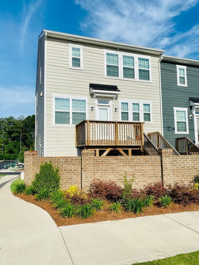 Building Photo - 3BR/3.5 Bath Townhouse in Ballantyne