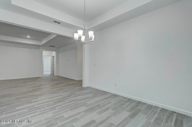 Building Photo - 300 Gan Wy
