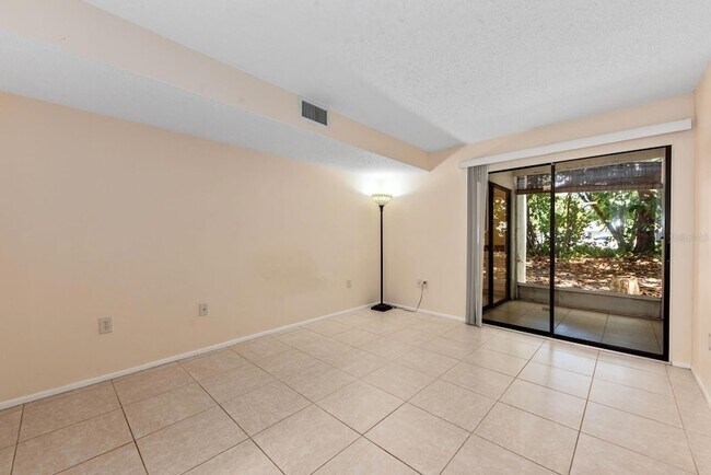 Building Photo - 2232 Bahia Vista St