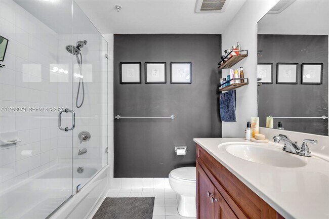 Building Photo - 36 NW 6th Ave