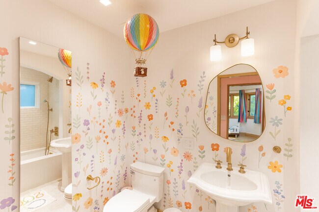 Building Photo - 4880 Queen Florence Ln