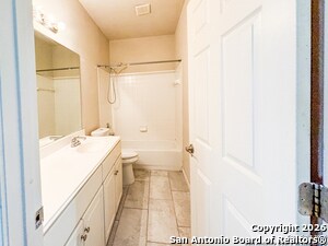 Building Photo - 702 Lorimor Ct