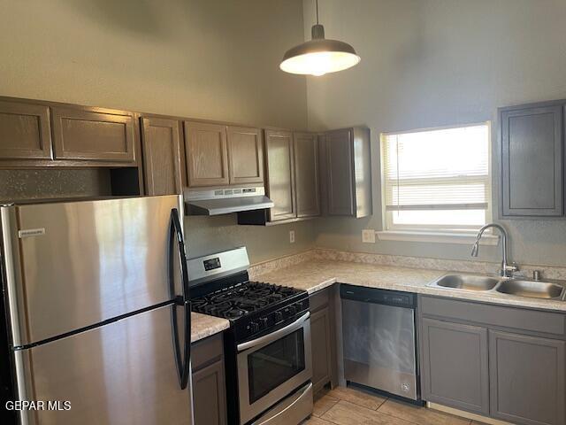 Building Photo - 656 Orchid Dr