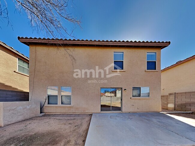 Building Photo - 8850 E Posada Ave